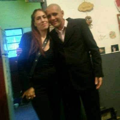 leoruiz_ruiz's profile picture. Valeria sos el amor de mi vida.,Lo mismo que mis cuatro soles(Facu,Luciano, Solci y el pequeño Lionel)