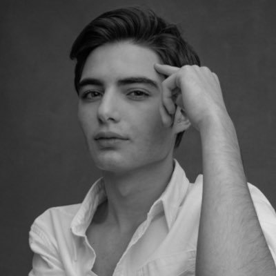 AlenLopezMag's profile picture. 