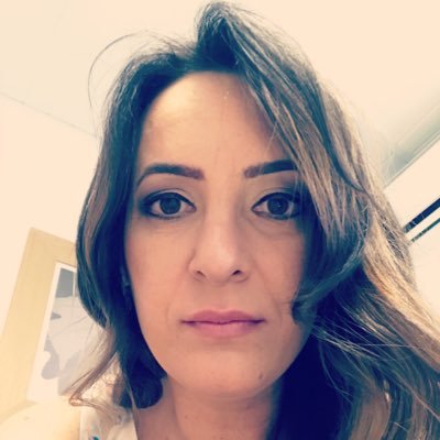 Juliana_Lemos's profile picture. .... cada um sabe a dor e a delícia de ser o que é.