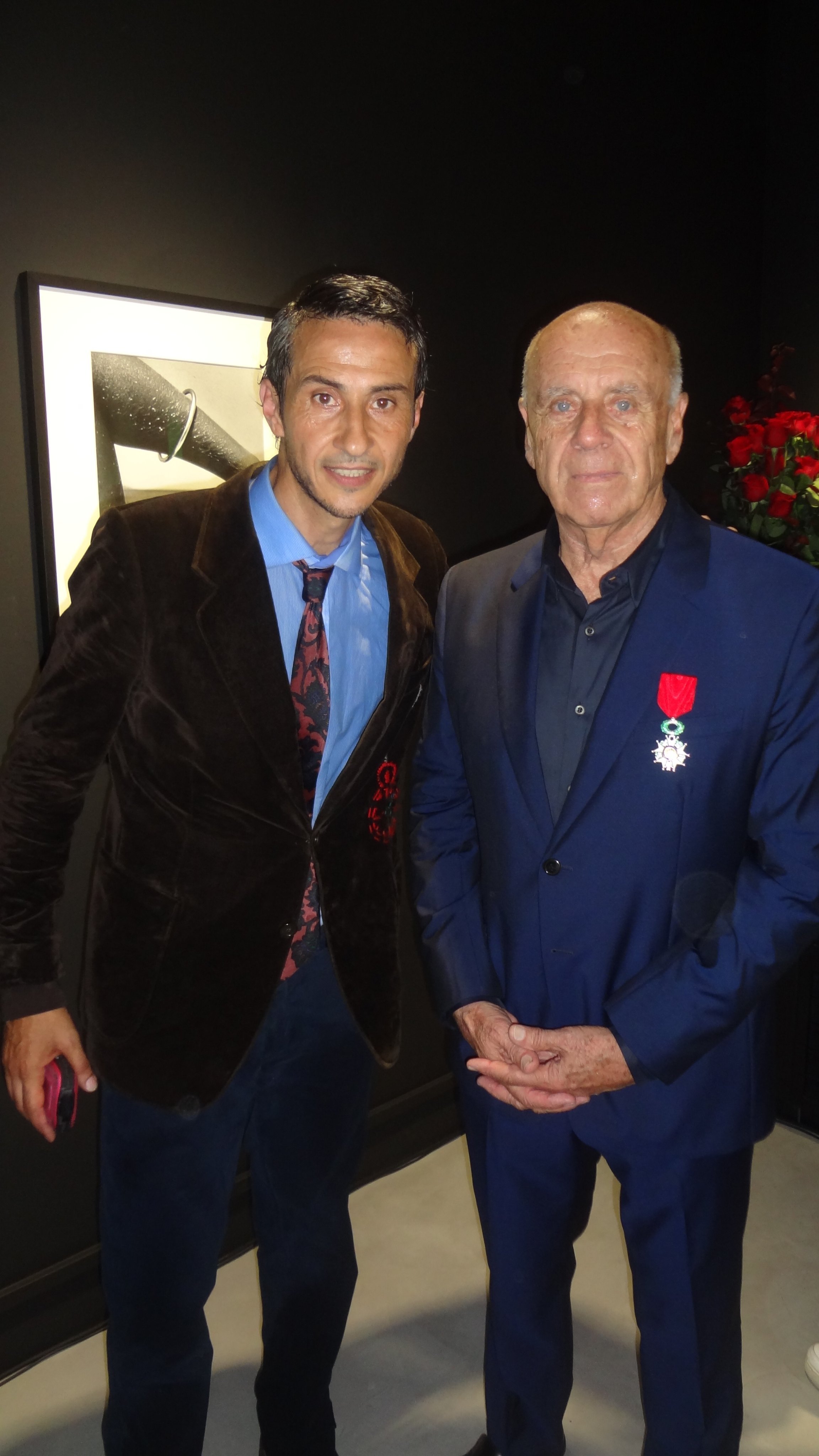 Le 11 juin 2018, Mme Françoise Nyssen, Ministre de la Culture, remettait les insignes de Chevalier de la Légion d'Honneur, au photographe américain Ralph Gibson
