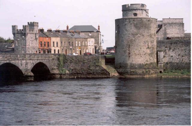 Best places to visit, King Johns Castle, Bunratty Castle, Hunt Museum,Thomond Park,treaty Stone, Best hotel The Strand,