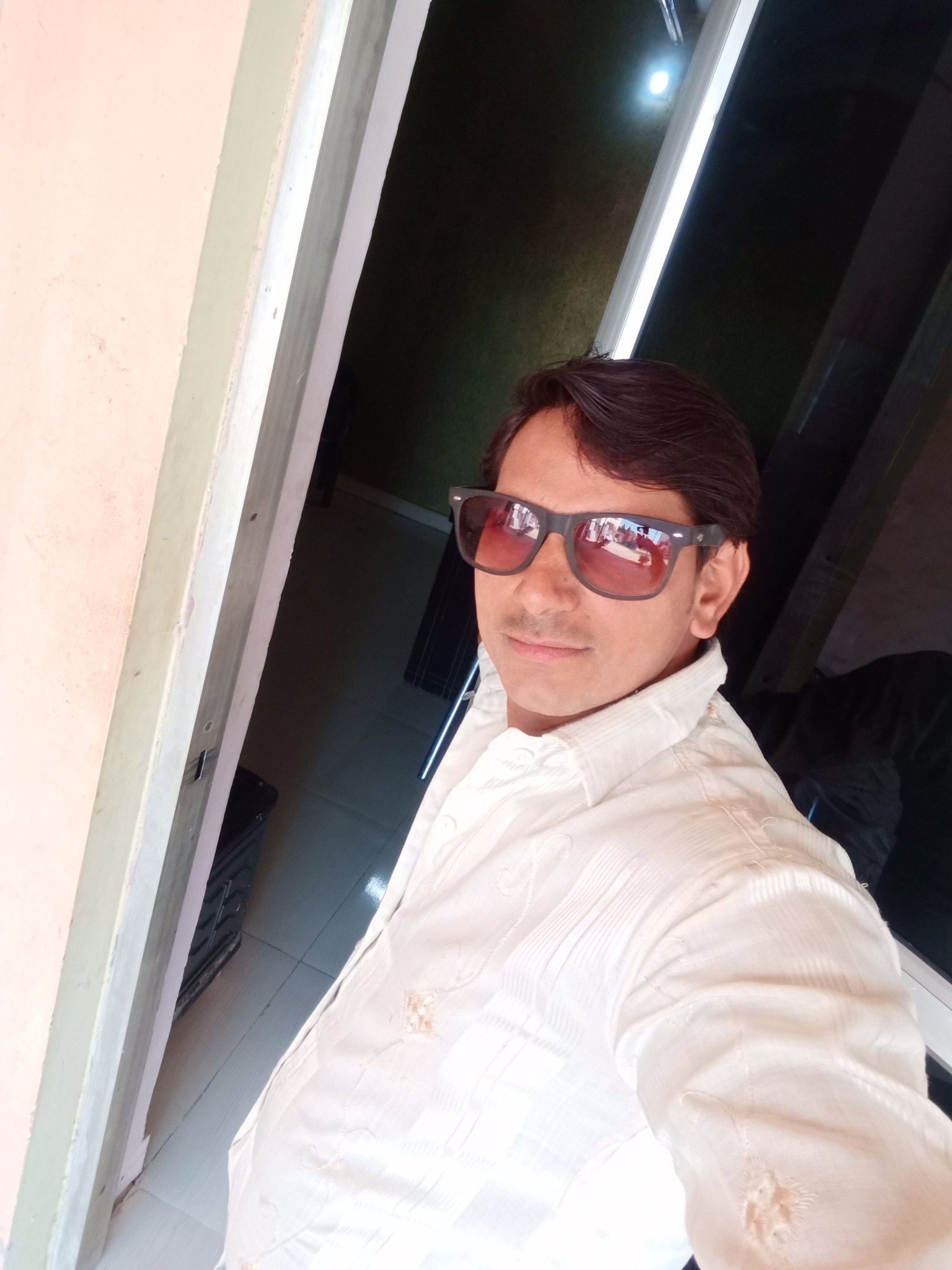 CaimRoshansingh's profile picture. 