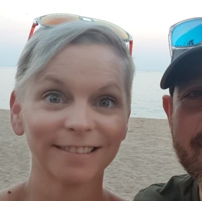 helenbaker21's profile picture. 