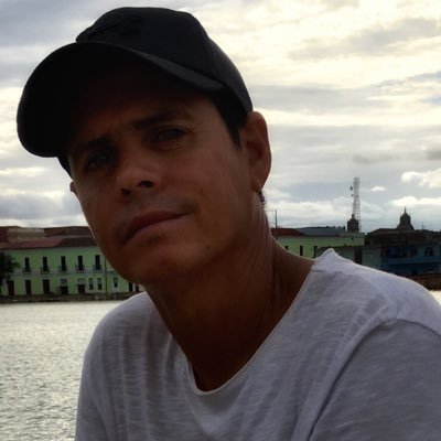 deniscamacho17's profile picture. me gusta todo lo q sea bueno y sincero