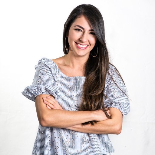 LorettaRdgz's profile picture. Rola por accidente. Quejetas e indignada pero buena gente 💫 #CatLover ⚠️ El contenido compartido de ninguna manera representa la empresa para la que trabajo.