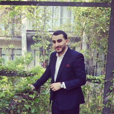 AHassanbek's profile picture. ﺟﻴﻞ ﻳﻜﺮﺭ ﺟﻴﻼ
ﻓﺒﺮﺑﻜﻢ .. ﺃﻳﻦ ﺍﻹﻓﺎﺩﺓ؟
ﻛﻴﻒ ﻧﺮﻳﺪ ﺑلوﻍ ﺍﻟﺮﻳﺎﺩﺓ ..
ﻭ ﻛﻞ ﻣﻨا ﻻ ﻳﻤﻠﻚ ﻋﻠﻰ ﺫﺍﺗﻪ ﺣﻖ ﺍﻟﺴﻴﺎﺩﺓ؟
ﻷﻧﻨﺎ ﺑﻀﺮﻭﺭﺓ ﺍلاﺧﺘﻼﻑ، ﻣﺎ ﻳﻮﻣﺎ ﺇﻋﺘﺮﻓﻨﺎ