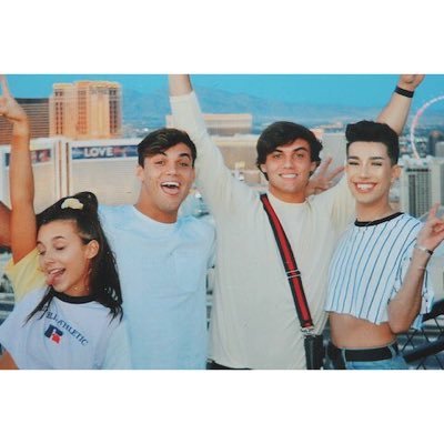 Sistersquad_A's profile picture. ' we love a sister succ '