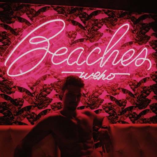 A Night at Beaches! In the heart of West Hollywood Beaches is officially the dopest LGBTQ+ restaurant/ lounge in Weho for #BeachesOnly.