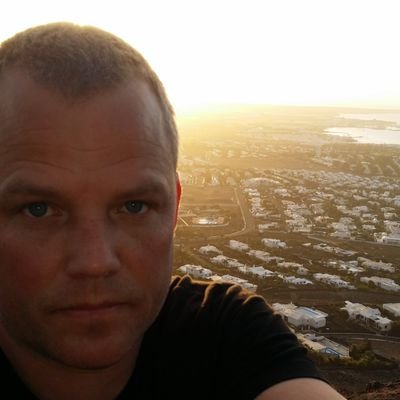 ⚛Fysiker 🧠 PhD i teoretisk hjerneforskning 🤖 AI: CEO i https://t.co/C6efJCyU5M 🤼♂️ Leder i bryteklubben https://t.co/qkeQOI5k2B 🏡 Sarping i Fredrikstad 🤹♀️Firebarnsfar
