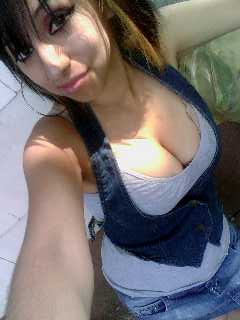 hey everyone;
my name is alma rosa.im full deaf! if u want to talk me anytime, =)