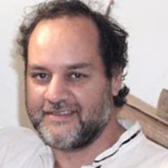 Periodista económico y de negocios. Apasionado de la economía social y solidaria. En CISPREN-FATPREN