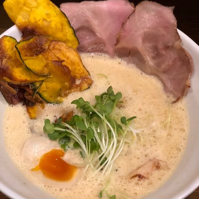 vo3M9bdgIPZaqpO's profile picture. 麺や信希です よろしくお願いします。 06-6645-0606 営業時間 AM11:00〜深夜AM1:30(25:30)