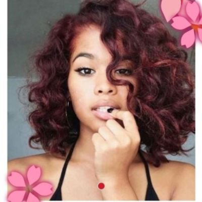 anthoniaoraka's profile picture. Lover of wine and poetry.