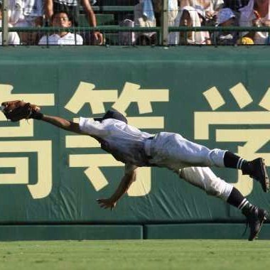 野球大好き動画復活 アメトーーク 運動神経悪い芸人 山田監督が打った打球の間に サイレントトリプル 恋敵をホームで守り 川田アナホームイン T Co Snaxsss8ua