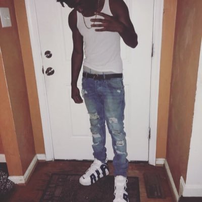 shelovetj__'s profile picture. 