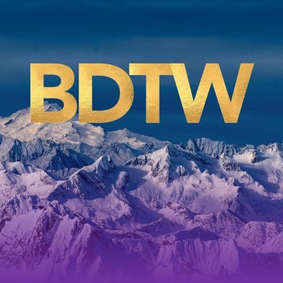 The official https://t.co/UDdGSnHY5F Twitter account - Washington Huskies football, football recruiting, and athletics. #BowDown #BDTW