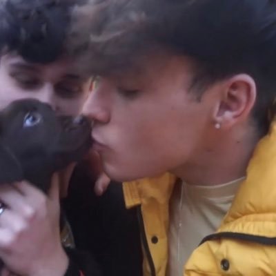 ryehates's profile picture. Rye hates everything