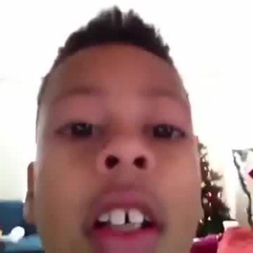 ItzFios's profile picture. 