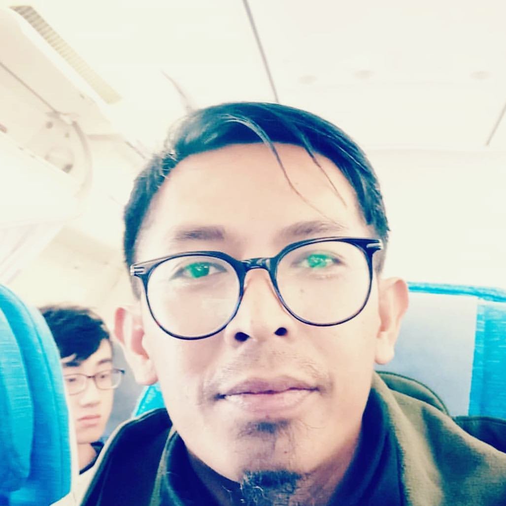 NovaSiswo's profile picture. No comment !!#silent