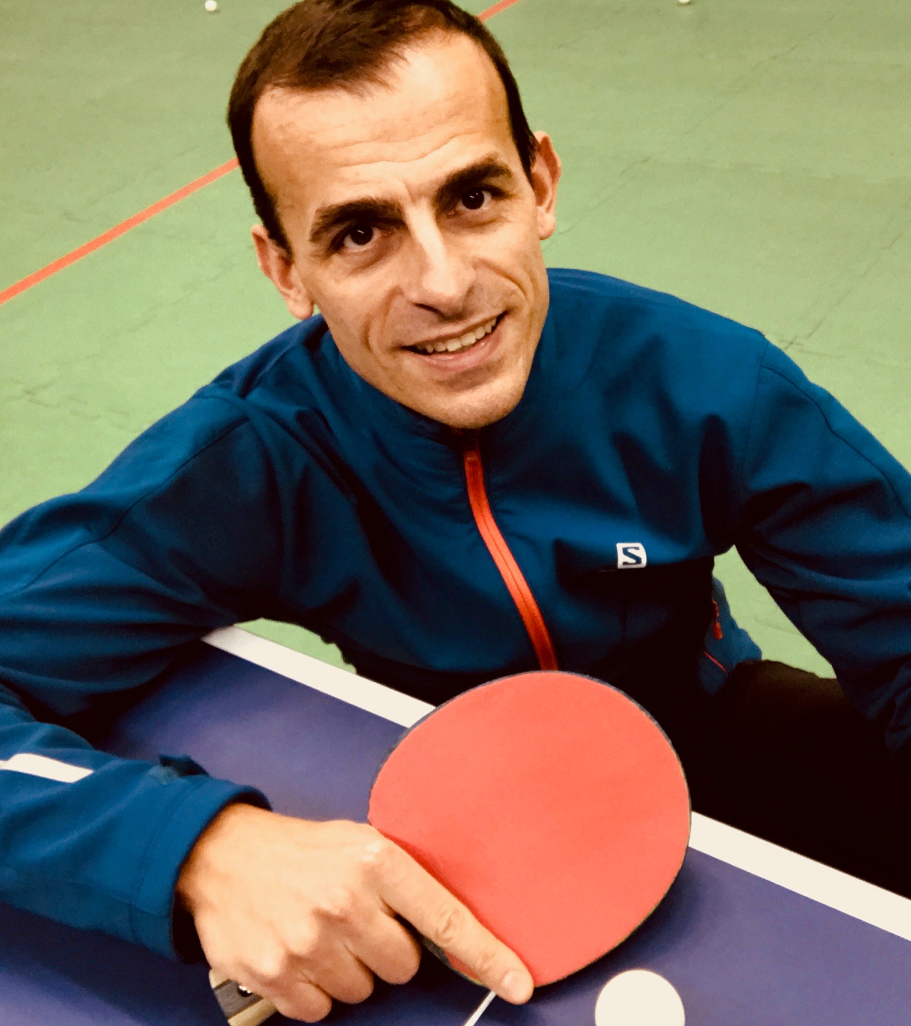 Professeur agrégé d'EPS.
Président de l'AE-EPS Nancy-Metz et coordonnateur du CEDREPS.
Spécialiste tennis de table (niveau national et Brevet d'Etat 2ème degré)