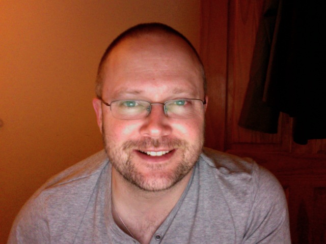 Glensandeman's profile picture. Likes: walking, films, reading and oh of course anything techie.  Hates: Turnips and swedes (the vegetable variety) - OK I now like them in a casserole.