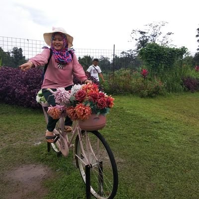 nendnanny's profile picture. Universitas Negeri Yogyakarta'10||SM3T Universitas Negeri Malang'15||Kab. Bintan, Kepulauan Riau||Pemeran dongeng dalam kelas||Penikmat karya #salamMBMI @SM3TRI