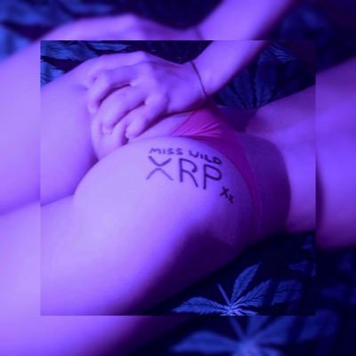 👑 XRP HODLER since Nov 2016, the crypto queen of 4_Evaaaa 👑 News and analysis 📈📊 A female voice for the crypto community with a flirty can-do attitude 💅💕