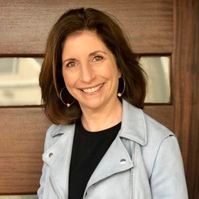 LisaRizzolo's profile picture. 