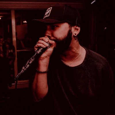 Vocalist of UK Post-Hardcore band, @AmongstThieves_ 🤘🏻HMU on Instagram - amongstjosh