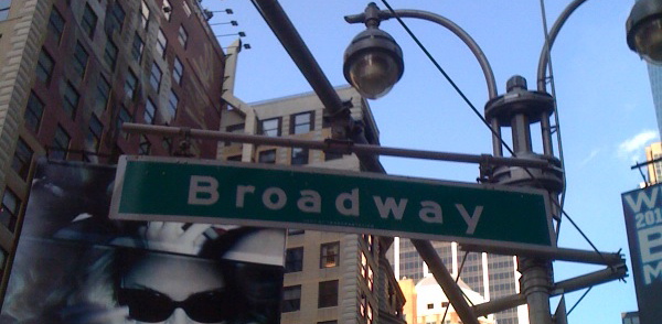 WELCOME! We are the Broadway Musicians Fan Page. We're here to celebrate the role of live music on Broadway!