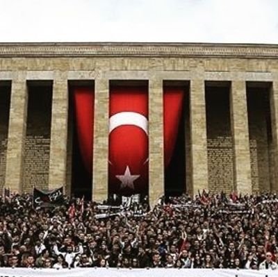 Denizci/Uzakyol Kaptan
Yüksek Denizcilik Okulu/YDO
İTÜ Denizcilik Fakültesi 2003 mezunu

Mustafa Kemal ATATÜRK
Cumhuriyet 
BeşiktAŞK
Vatan
Aile