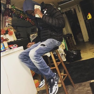 8ballMir's profile picture. 🎱LV