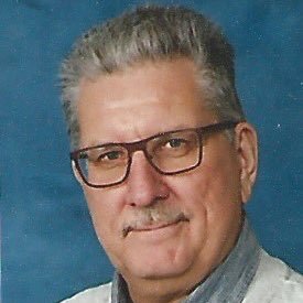 Pensioner, ex-Senior Lecturer in Tampere Vocational College, Icehockey fan, Roller skater, Dad, Husband, Grandfather, Poodle-lover. @Ilveshockey 💚💛