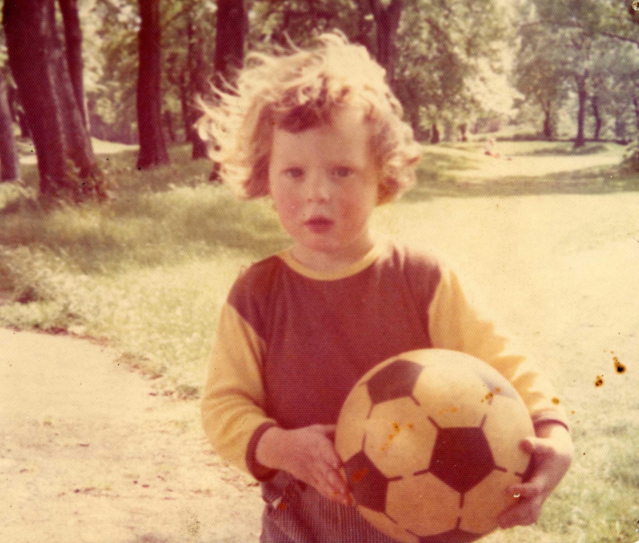 Football then and now - author of Before the Premier League: A History of the Football League's Last Decades (2021) available at https://t.co/bCeYJSsXh1