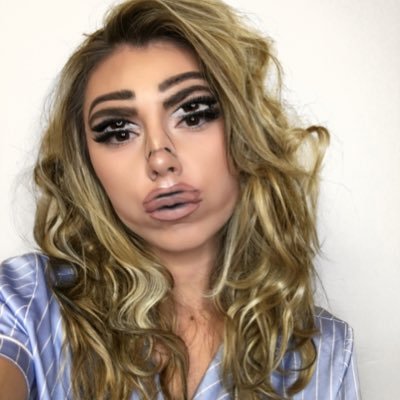 lizziiburnett's profile picture. 🎉 Instagram: @lizziiburnett ⠀⠀⠀⠀ ⠀⠀⠀⠀⠀ ⠀⠀⠀⠀⠀ ♡ • #makeupbylizzii | #bylizzii • ♡  ⠀⠀⠀⠀⠀⠀⠀⠀⠀⠀⠀⠀   ⠀⠀⠀⠀⠀⠀⠀⠀⠀⠀⠀⠀ https://t.co/EQYsW9oMeC