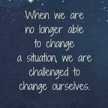 pocketchangeli1's profile picture. Average. Broke.