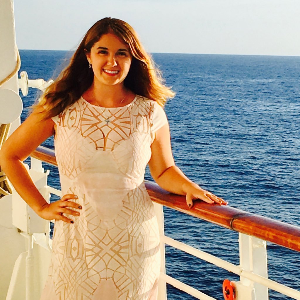 alexandreauf's profile picture. @UF Grad | Writer/Adventurer/Photographer | #GoGators🐊| Col 3:17 † | 🇺🇸 🇰🇾  | Count It All Joy