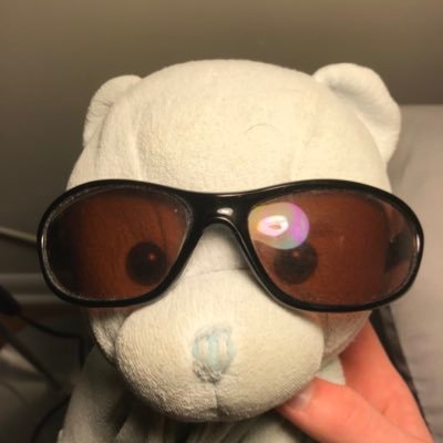 24-yr old Filmmaker, writer, Singer-songwriter, lover of roller coasters, music and cartoons, Disney fanatic, Brony🦄 (he/him)