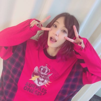 【@LiSA_OLiVE】が大好き。27Lv♂ LiSAッ子フォロバします。妹ちゃん👉@Li24SAka46お姉ちゃん👉@chii_km_u3u