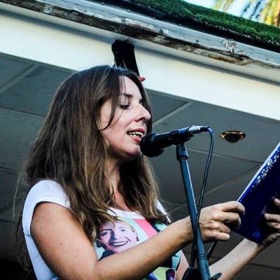 Hagamos lo inesperado  @minmujerespba. Hija de la generación diezmada. Periodista feminista.