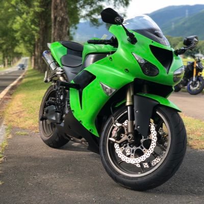 甘いもの好きなスイーツライダー🍮⁽⁽٩(๑˃̶͈̀ ᗨ ˂̶͈́)۶⁾⁾\走りも甘いです/ ZX10R(D型)、Ninja250R、RG125γ、ジョルカブさんに乗ってま！ 四輪はVWのT2コンビです🚌