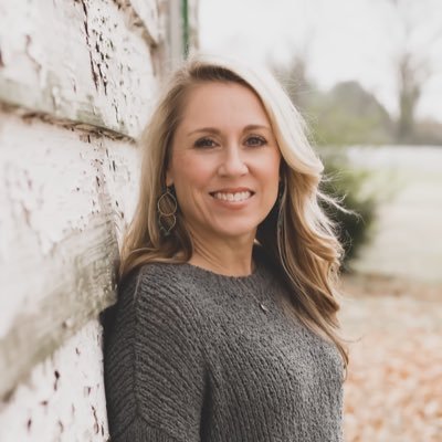 WendyMunnell94's profile picture. Believer & Follower of Christ | ❤️💙 Ole Miss Mom 💗🐕🐈 | APSU Grad ❤️🤍🖤 | ConvergeOne Director - Palo Alto & Extreme Networks Alliances