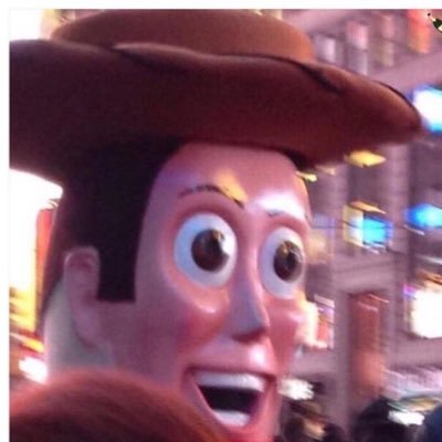 loweryjj's profile picture. eating a banana