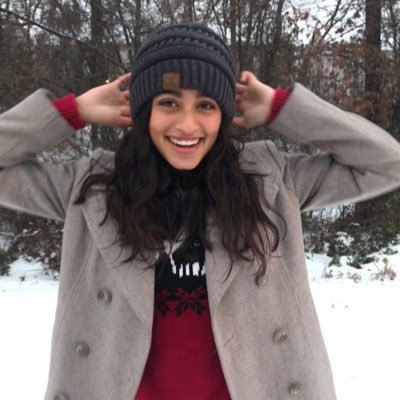 riyaaamodak's profile picture. I run