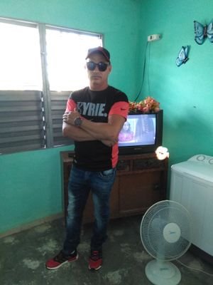 SantosYuneski's profile picture. 