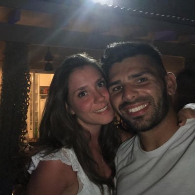 Jugador Profesional de Fútbol - Comprometido con Sara Storni