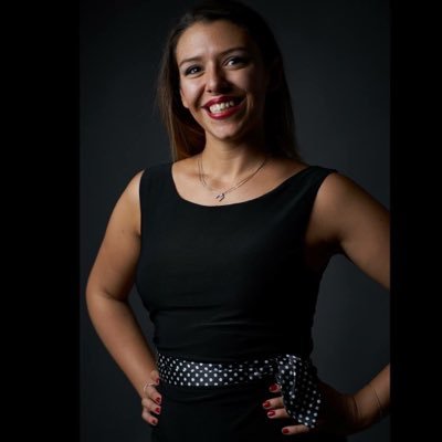 Amo, ballo e insegno il Tango Argentino! Socia fondatrice di Mas Que Tango Parma. Mamma di Edoardo!