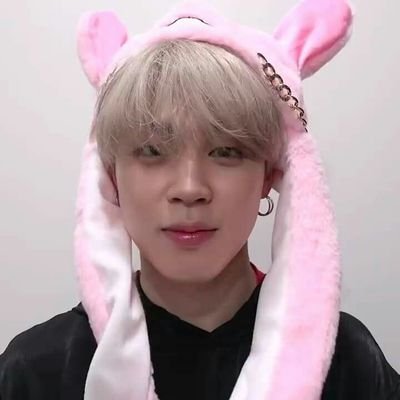 _mochipochi's profile picture. akxjshzyxuah