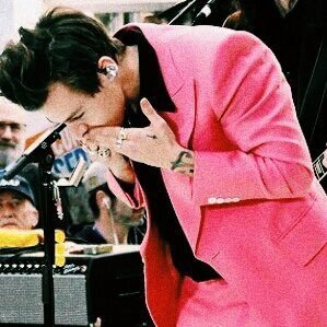 treat people with kindness. that’s what harry said. 💫