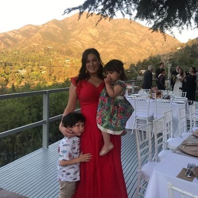 Abogada U. de Chile. Emprendedora. Idealista. Feliz mamá de 3 ♥️♥️♥️.